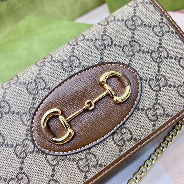 グッチ財布コピー内部構造